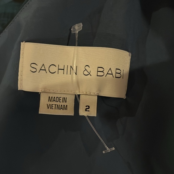 Sachin + Babi CHELSEA GOWN - TONAL PETAL New w partial tag - Picture 16 of 17